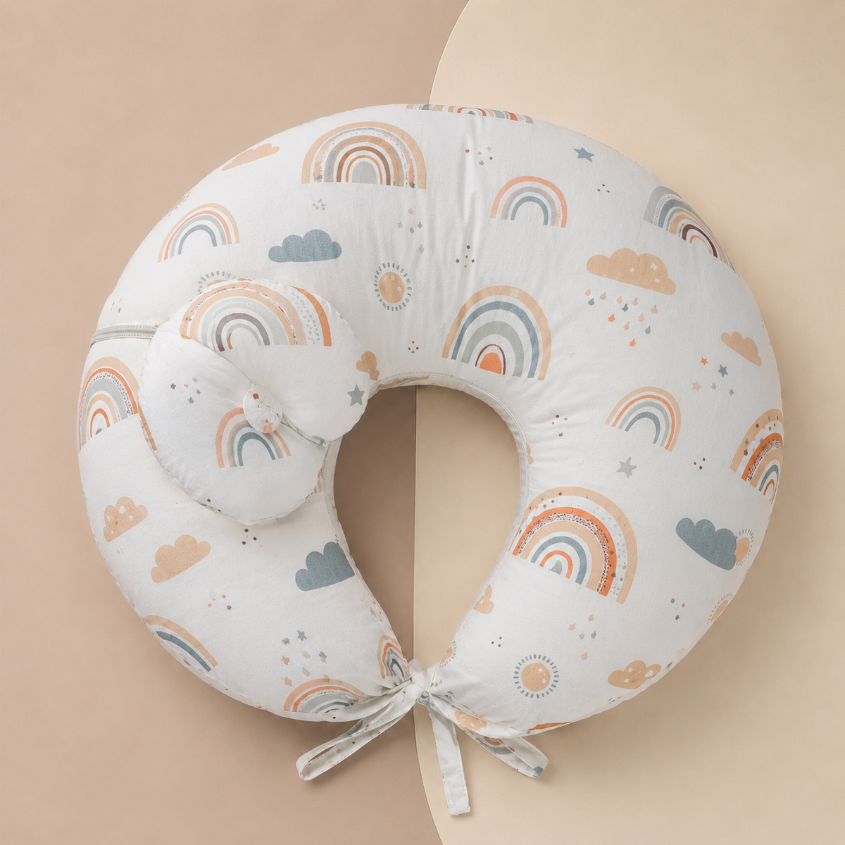 وسادة الرضاعة – كلاودي هاجز - Nursing Pillow – Cloudy Hugs | Luly Baby - وسادة رضاعة مريحة تدعم وضعية صحية للأم والطفل أثناء الرضاعة