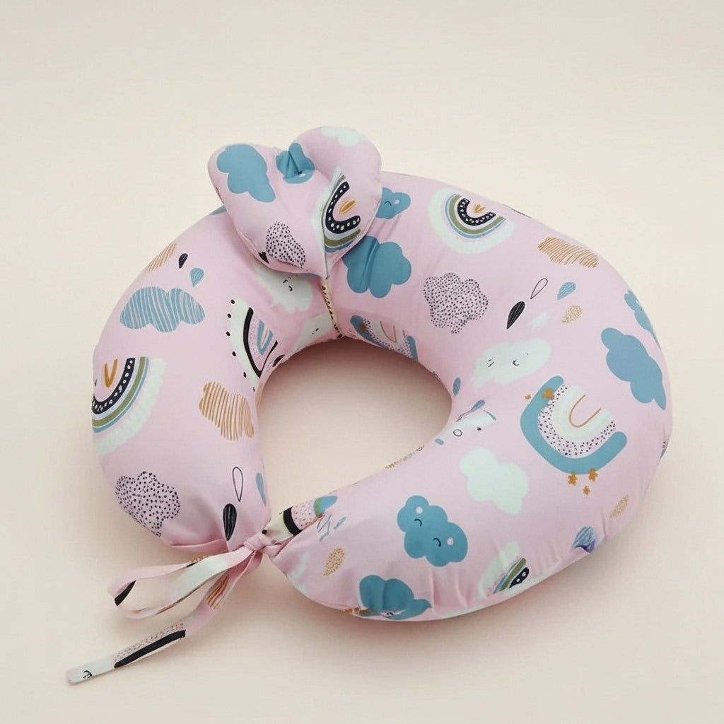 وسادة الرضاعة – دريمي بينك - Nursing Pillow – Dreamy Pink | Luly Baby - وسادة رضاعة مريحة تدعم وضعية صحية للأم والطفل أثناء الرضاعة