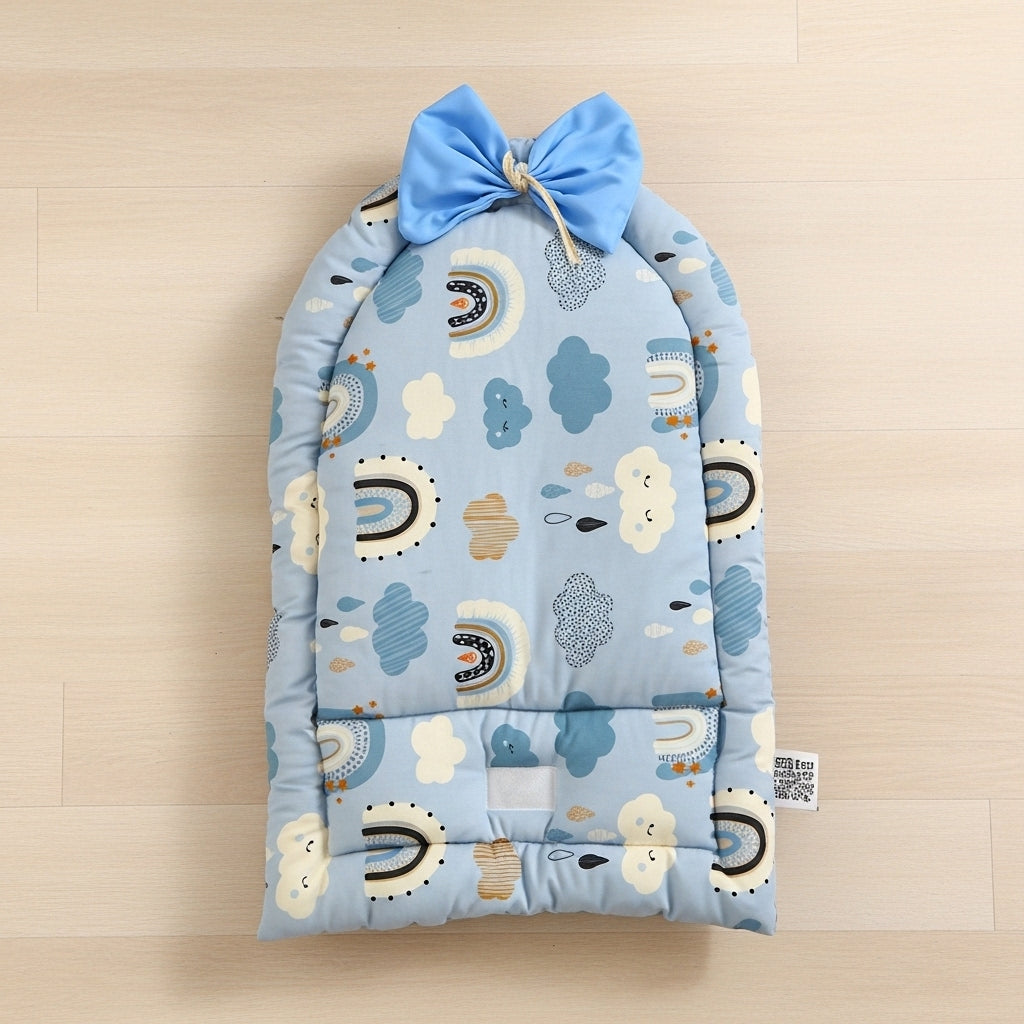 مفرش تغيير لايت بلو رينبو - Changing Mat - Light Blue Rainbow | Luly Baby - مفرش تغيير حفاضات عملي ومقاوم للماء لتغيير الحفاض بسهولة وأمان